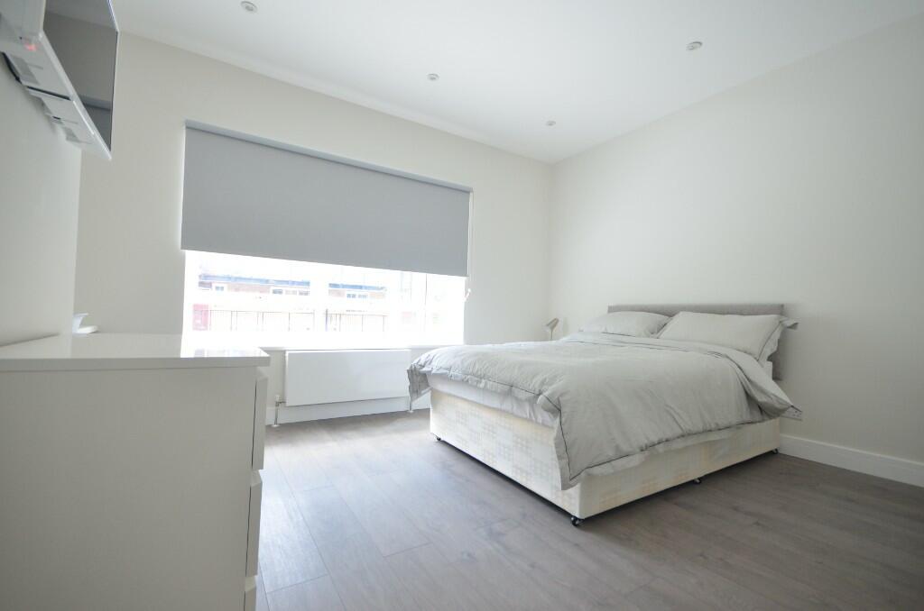 5 bedroom town house for rent