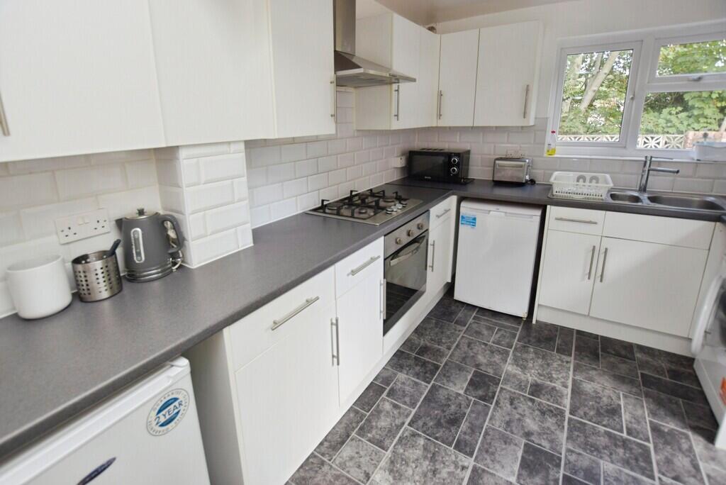 House in Exeter - View 4