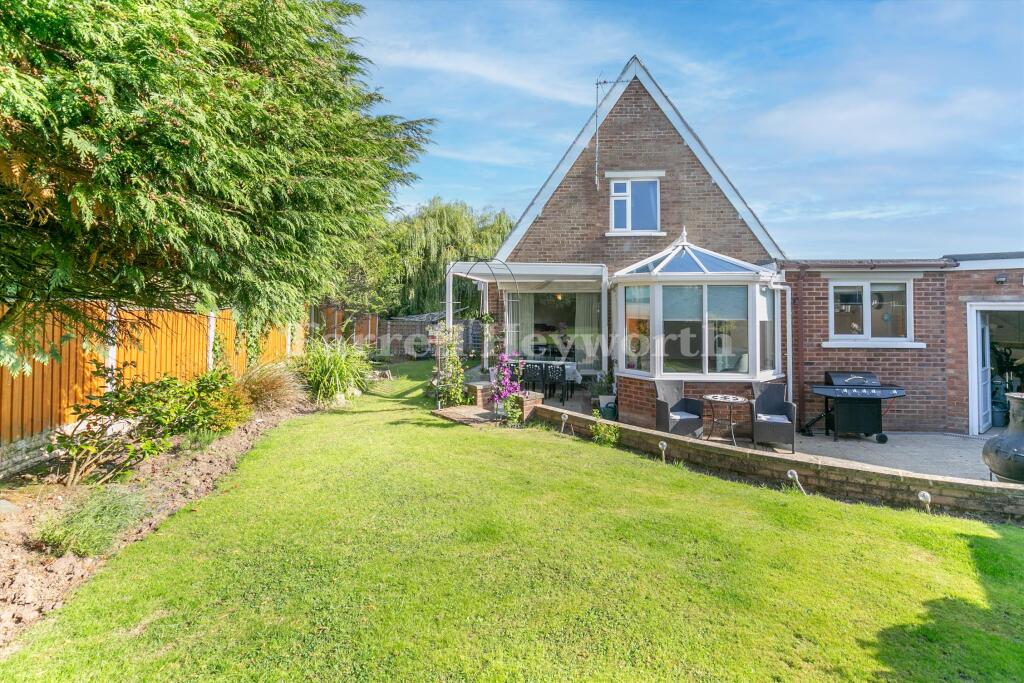 Lindsay Avenue, Poulton Le Fylde photo 2