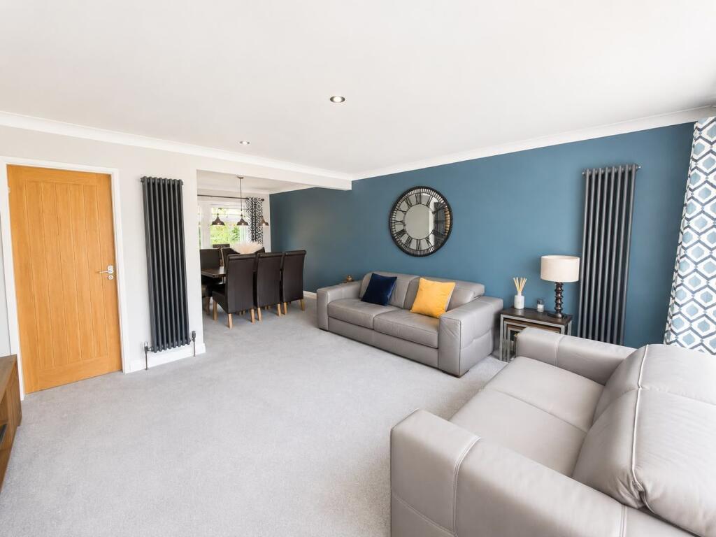 House in Bradford, Clayton - View 2