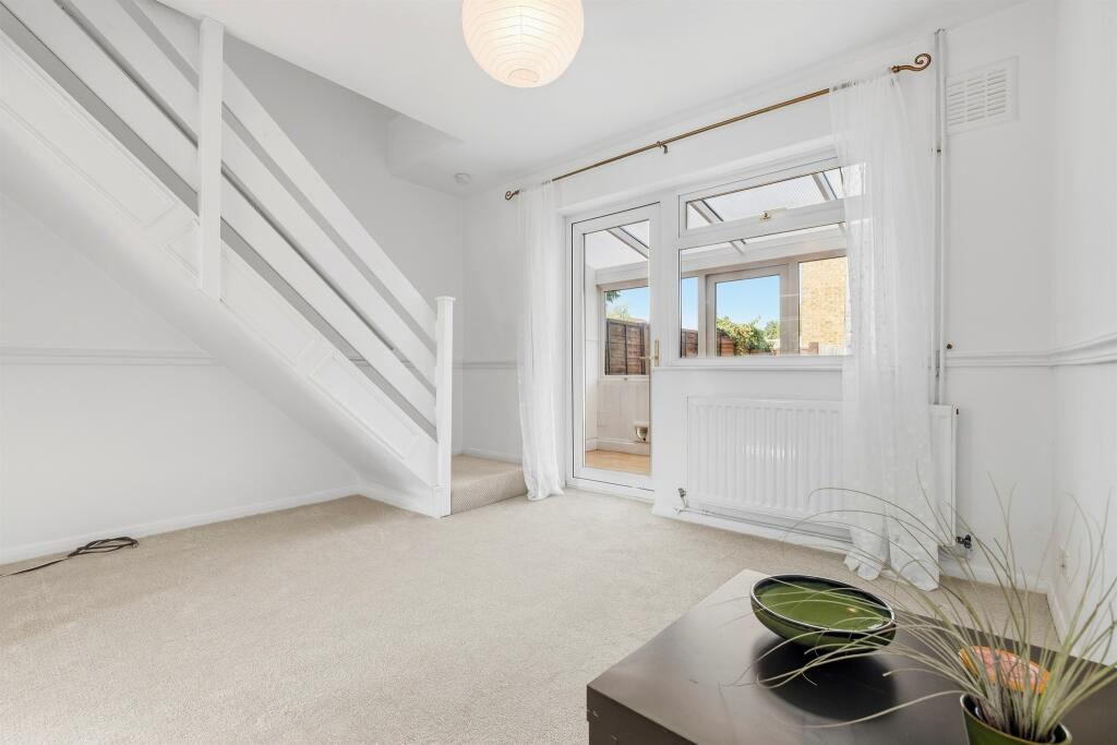 House in South Kesteven, Stamford - View 3