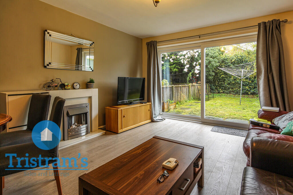 House in Nottingham, Bramcote - View 4