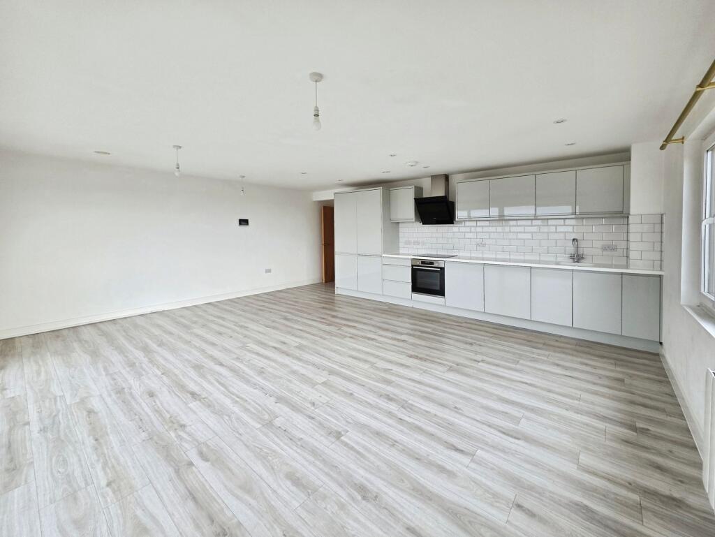 Apartment in Wigan - More