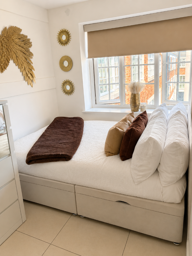 Apartment in Bromley - More