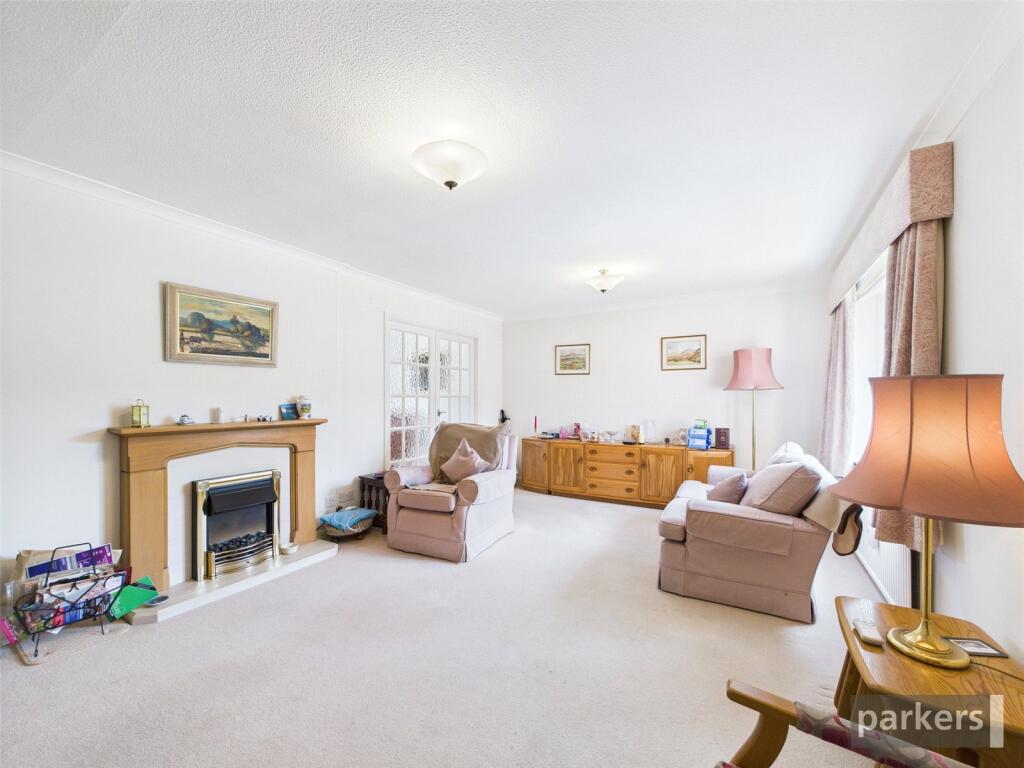 Bingley Grove, Woodley, Reading, Berkshire, RG5 photo 2