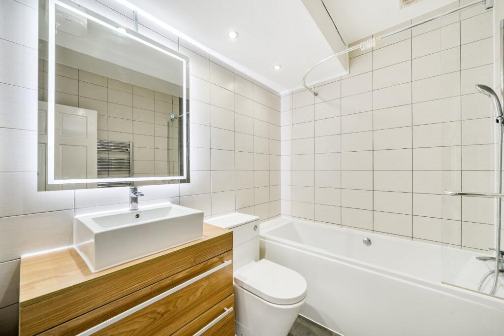 Apartment in London, East Dulwich - More