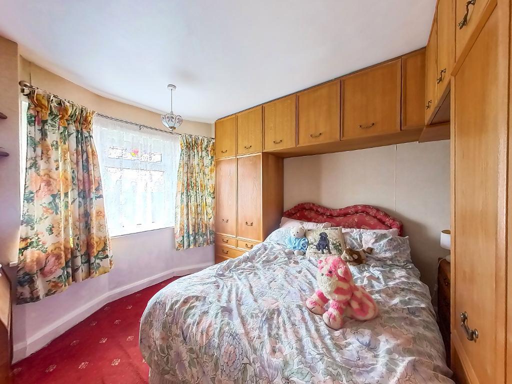 Brazwick Avenue, North Bersted, Bognor Regis, West Sussex, PO21 5DZ photo 3
