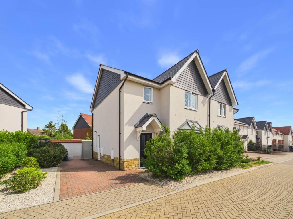Main image of property: Barn Owl Lane, Haddenham