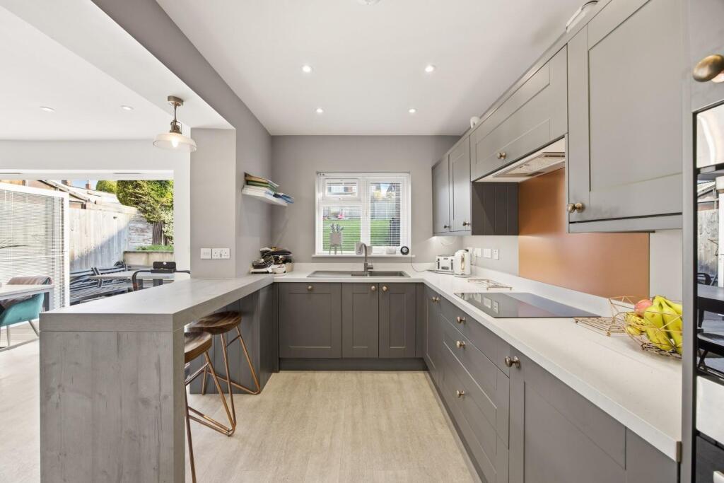 Main image of property: Hengrove Lane, Bristol