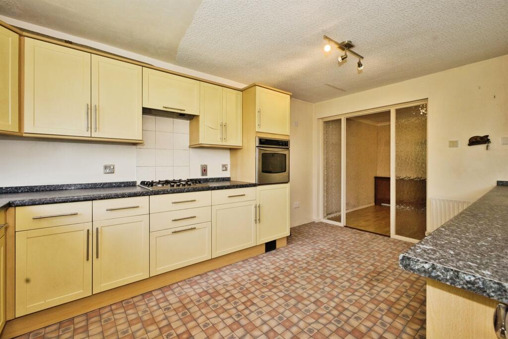 Additional image 7 of Burroughes Avenue, Yeovil