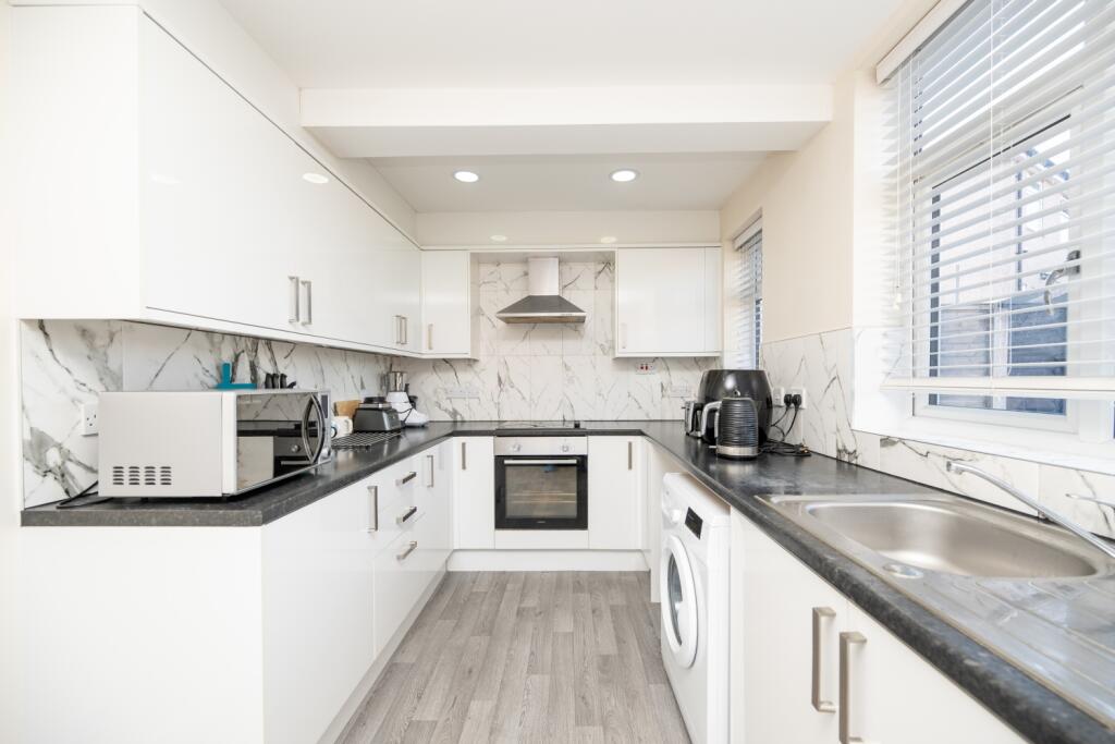 House in Sandwell, West Midlands - View 5