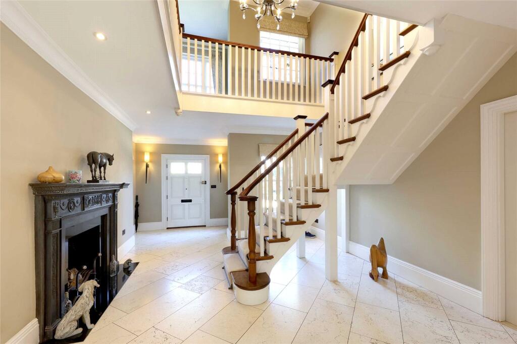 House in Hemel Hempstead, Penn - View 2