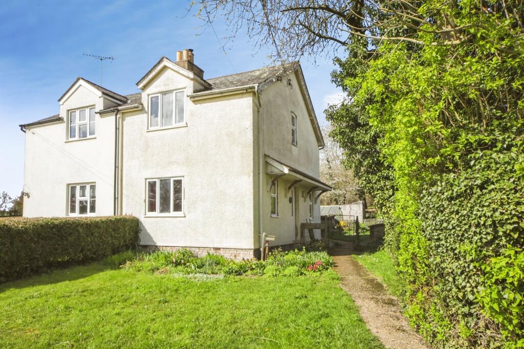 Main image of property: Middlewood Cottages, Offton, Ipswich