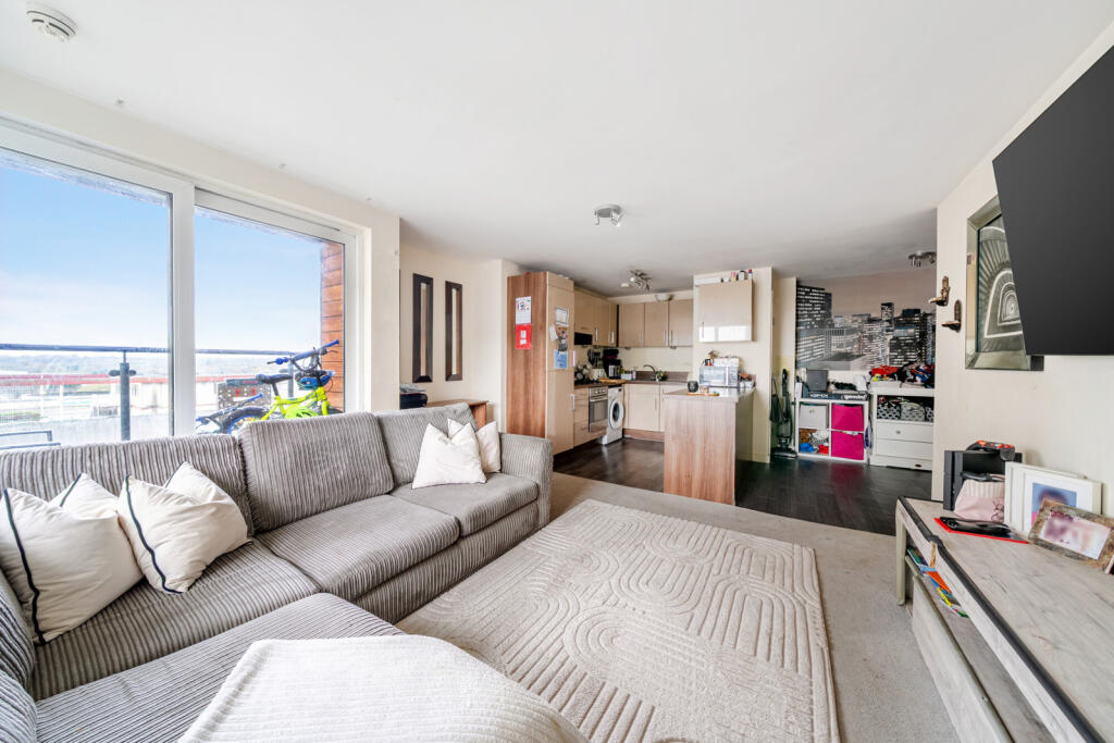 Main image of property: Mercer Walk, Uxbridge