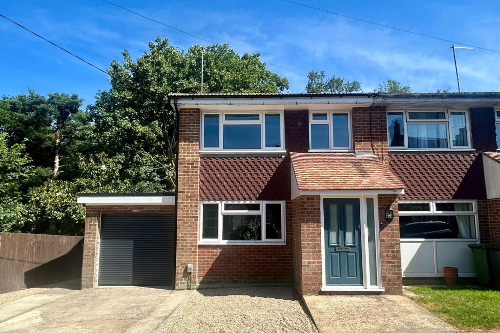 Main image of property: Western Road, Liss, Hampshire, GU33
