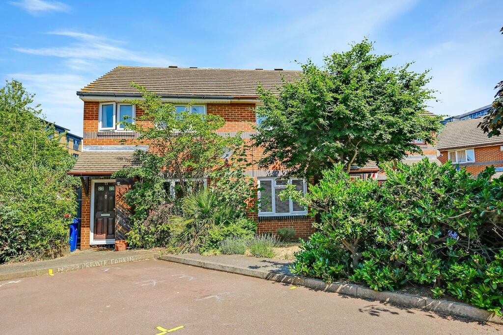 Main image of property: Goodwin Close, London