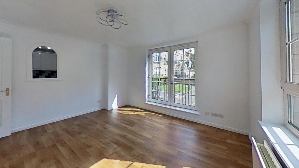 Apartment in Edinburgh - More