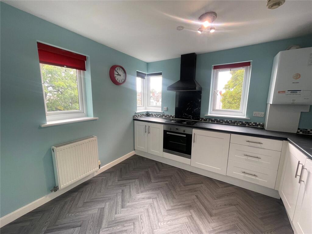 Apartment in Walsall, West Midlands - View 4