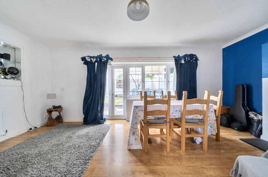 House in Street, Somerset - View 3