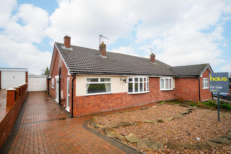 3-bed semi-detached on Matlock Drive, Inkersall, Chesterfield, £230,000