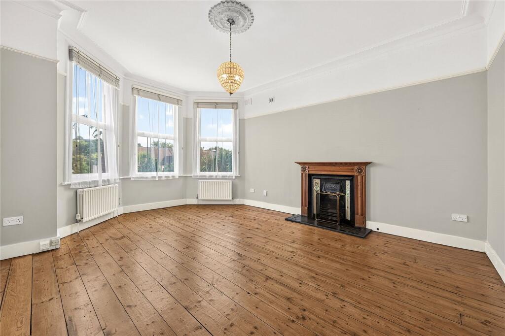 House in London - View 3