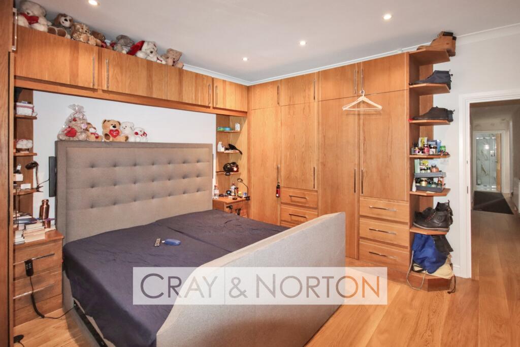 House in London, Addiscombe - More