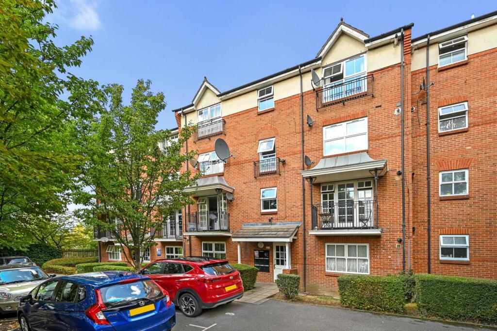 Main image of property: Shaftesbury Gardens, North Acton, London, NW10