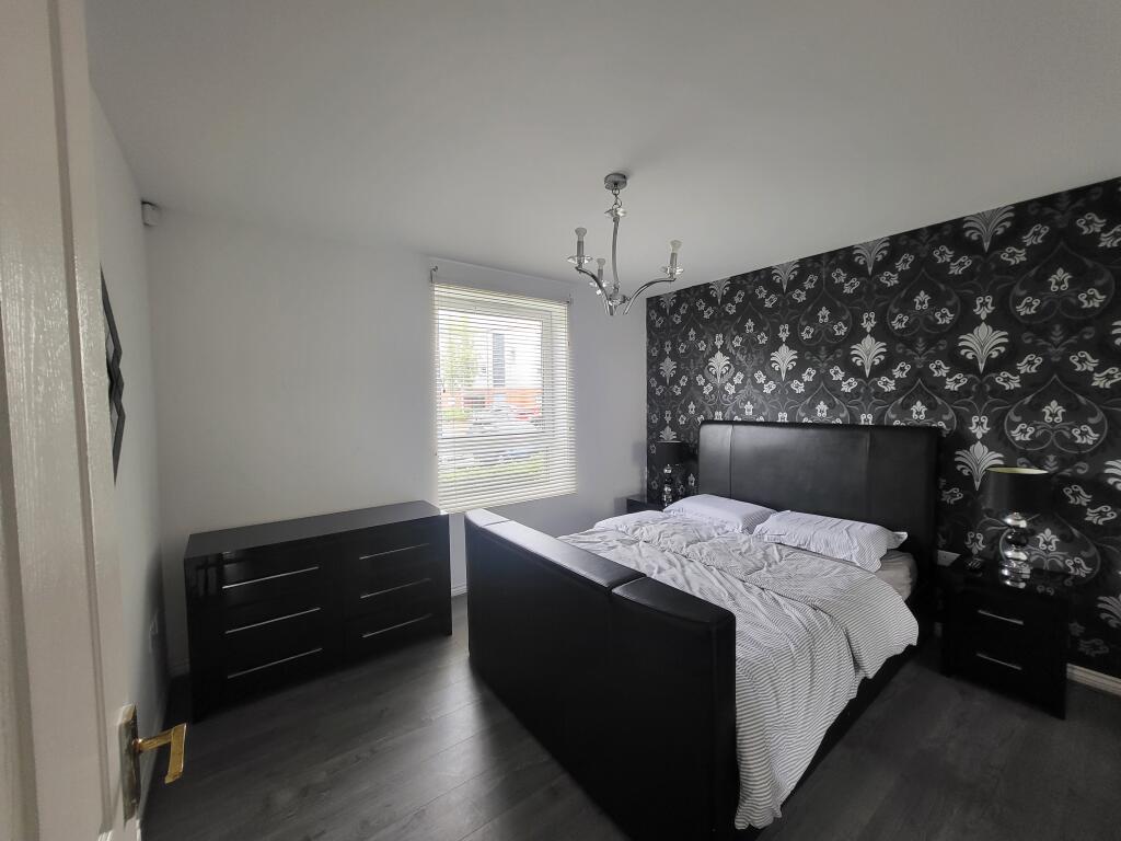 Apartment in Paisley - View 4