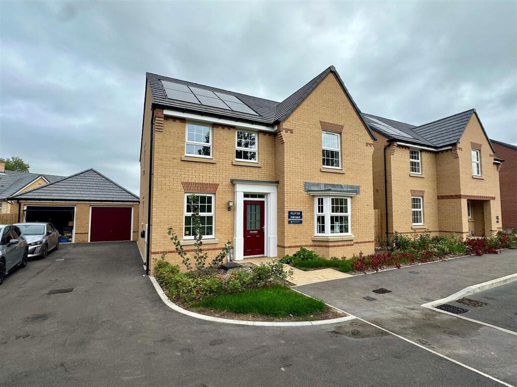 Main image of property: Common Mead Lane, Gillingham