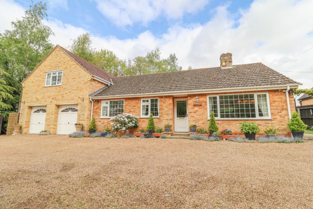 Main image of property: Squires Hill, Marham, King's Lynn, Norfolk, PE33 9JT