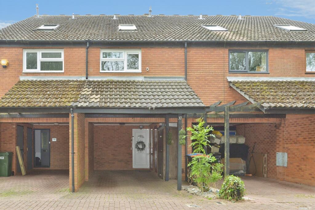 Main image of property: Magdalen Close, Stony Stratford, Milton Keynes