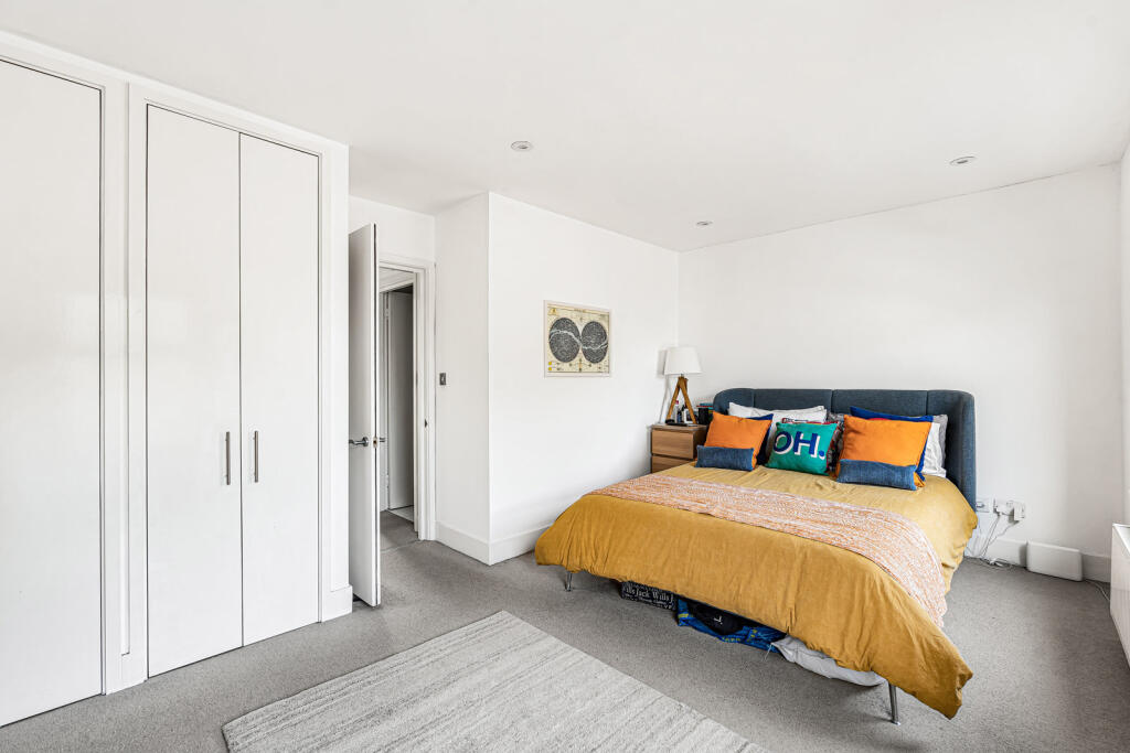 Apartment in London - View 3