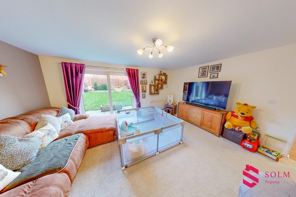 Heather Close, Ruabon  photo 4