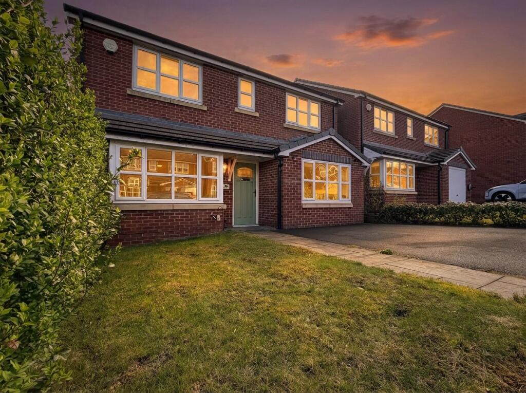 Main image of property: Rowan Crescent, Hyde, SK14 5SJ