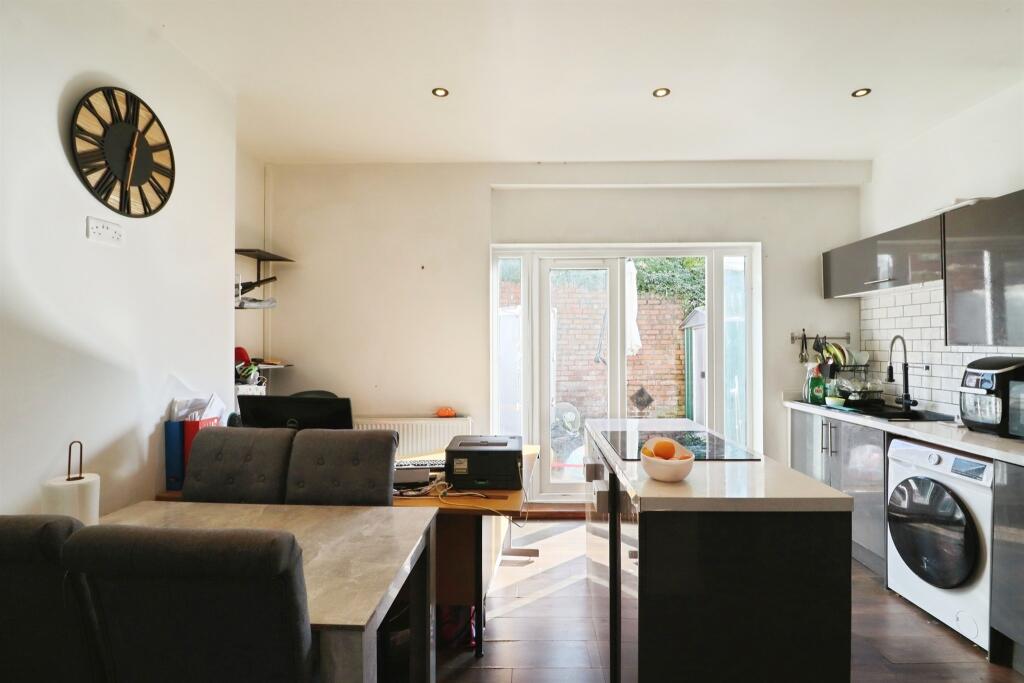 Newport Road, Rumney, Cardiff photo 3