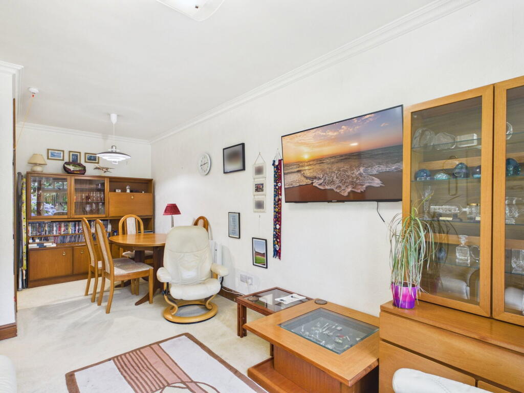 13 Elleray Gardens, Windermere, LA23 1JE photo 4