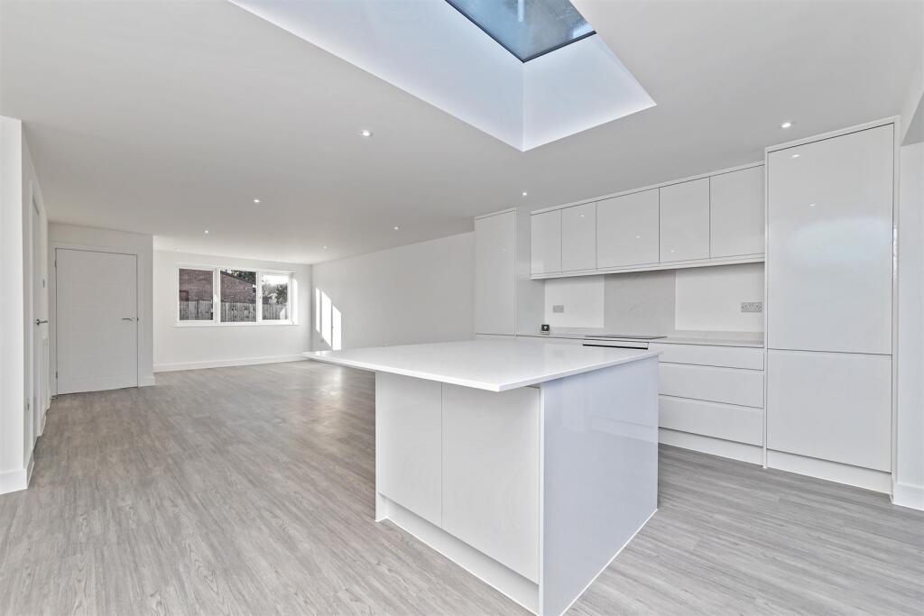 Chiltern Road, Marshalswick, St. Albans photo 2
