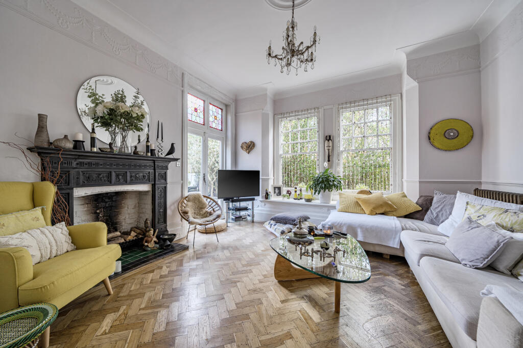 Main image of property: Muswell Hill, London, N10