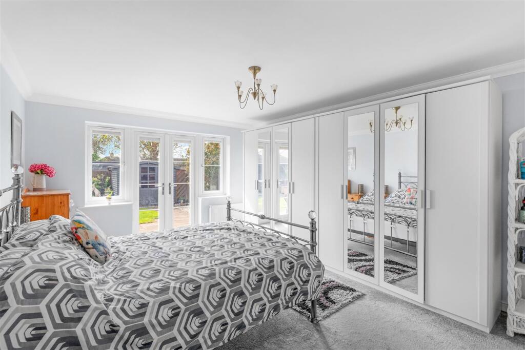 House in Kettering, Avondale - View 5