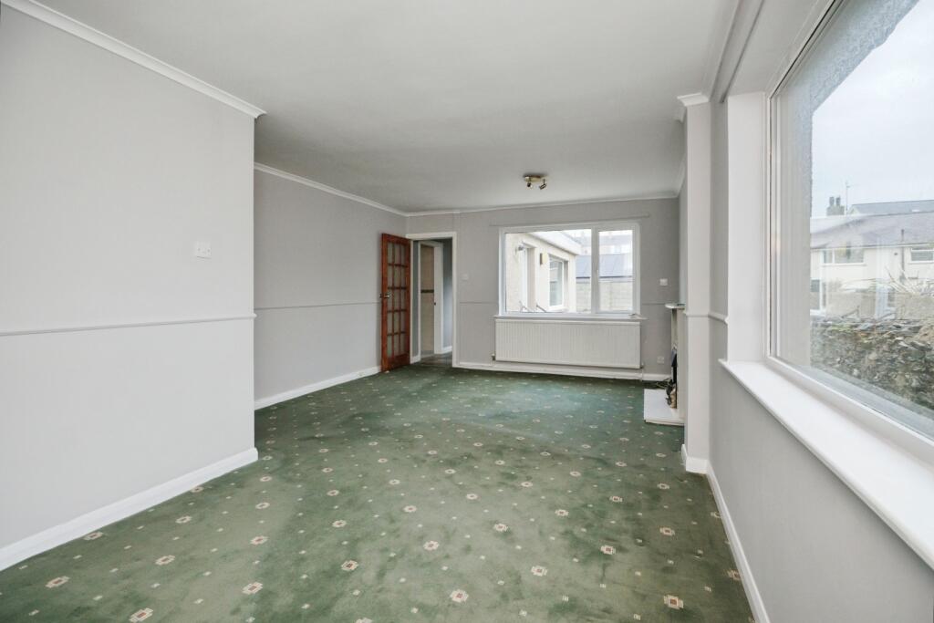 House in Llandudno, Holyhead - View 4