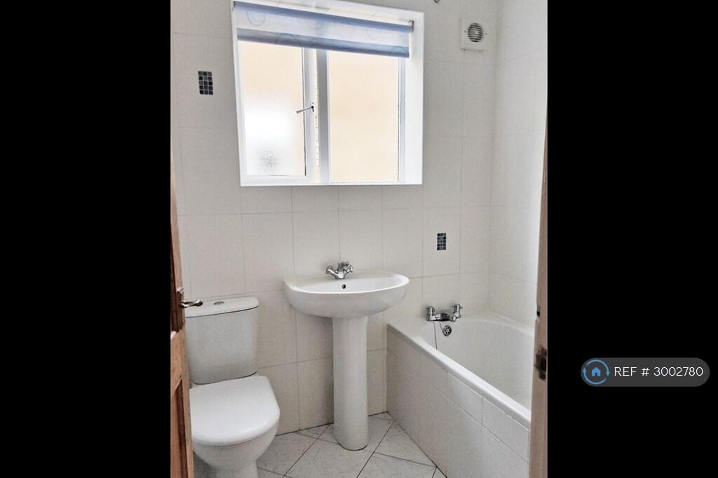 Apartment in Warwick, Royal Leamington Spa - More