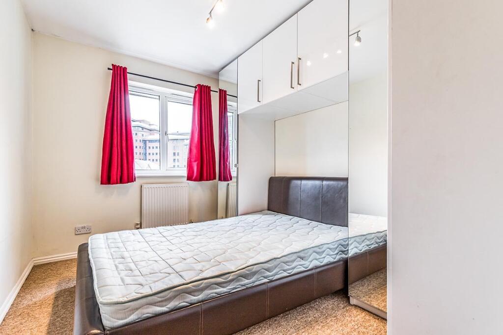Apartment in Manchester - View 5