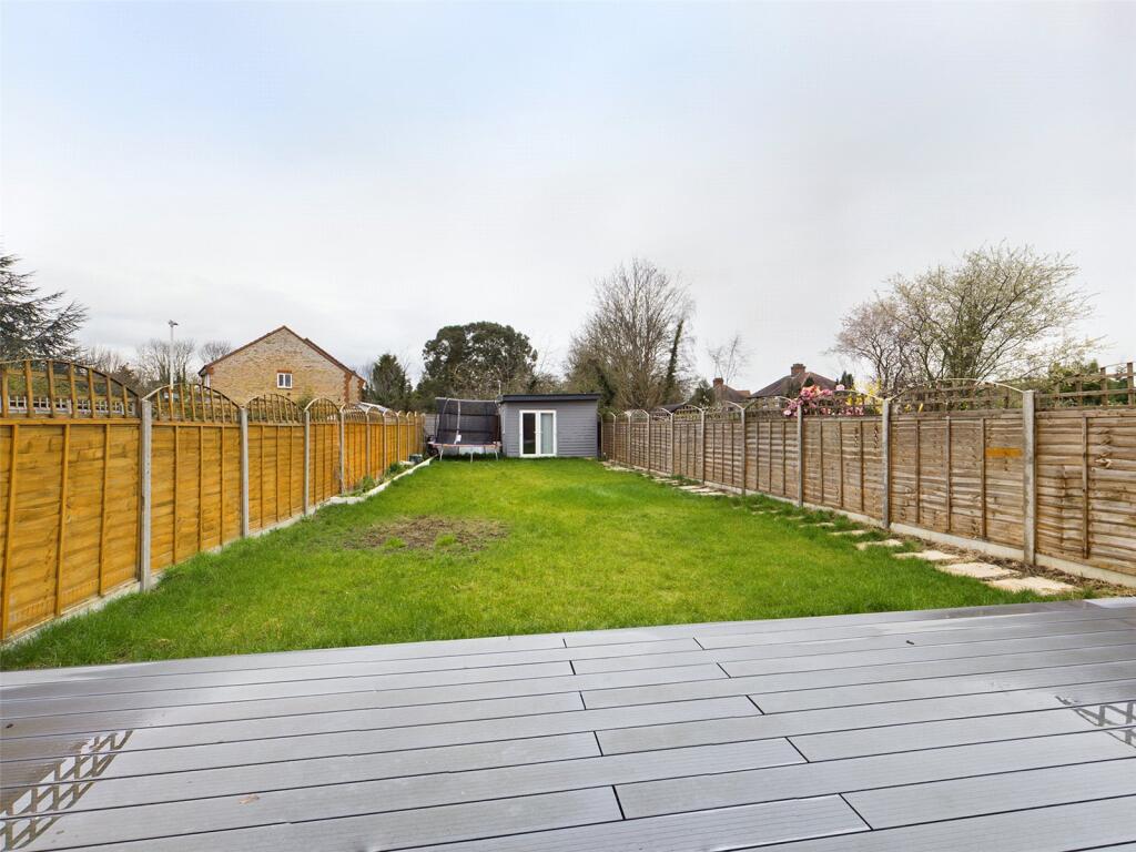 North View, Eastcote, HA5 photo 2