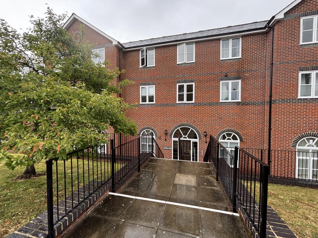 Main image of property: Cardinal Mews, Vestry Close, Andover, Hampshire