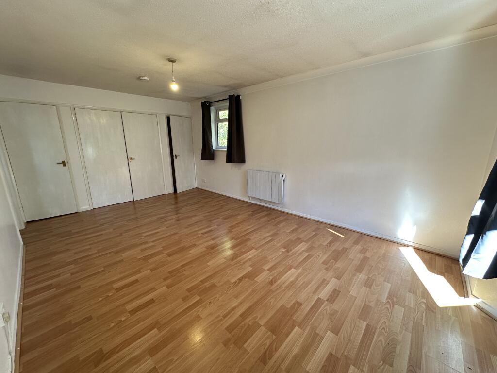 Additional image 2 of Stirling court, , 