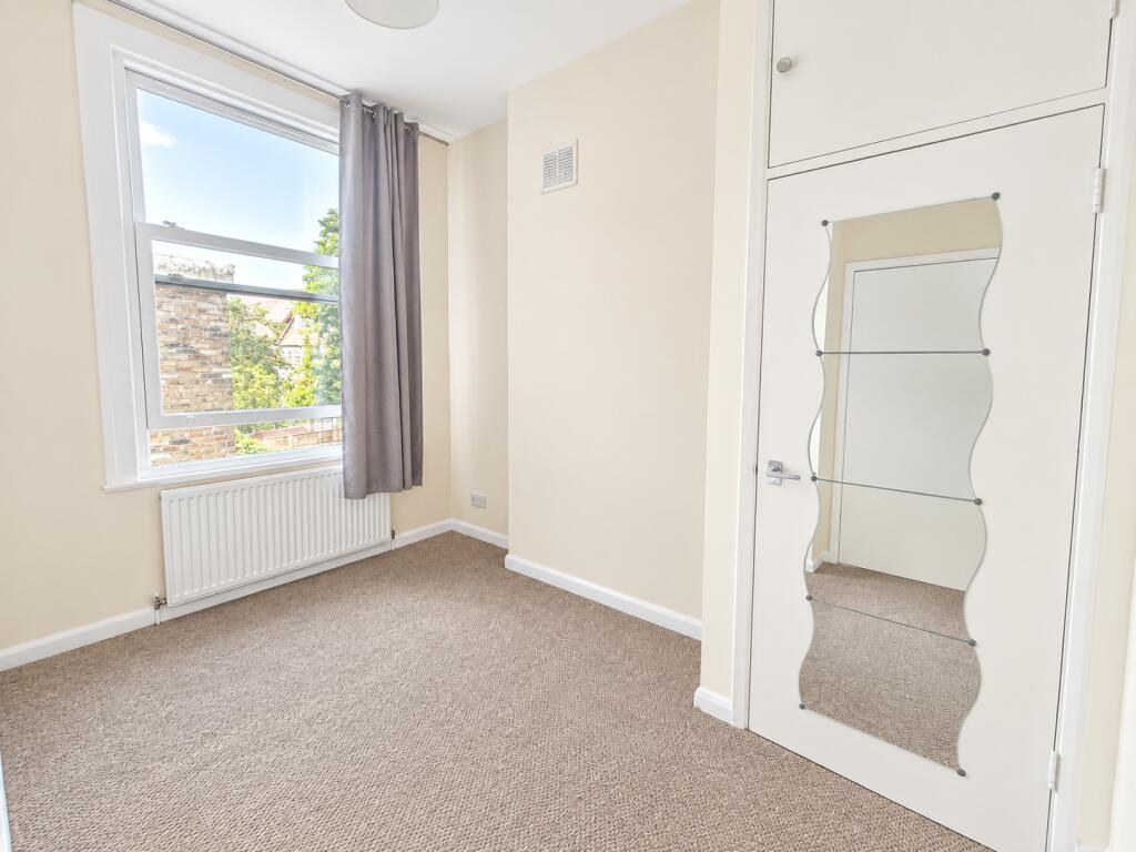 Apartment in London - View 4