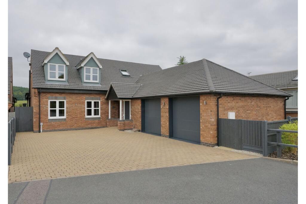 5-bed detached on Repton Road, Hartshorne, DE11, £749,000