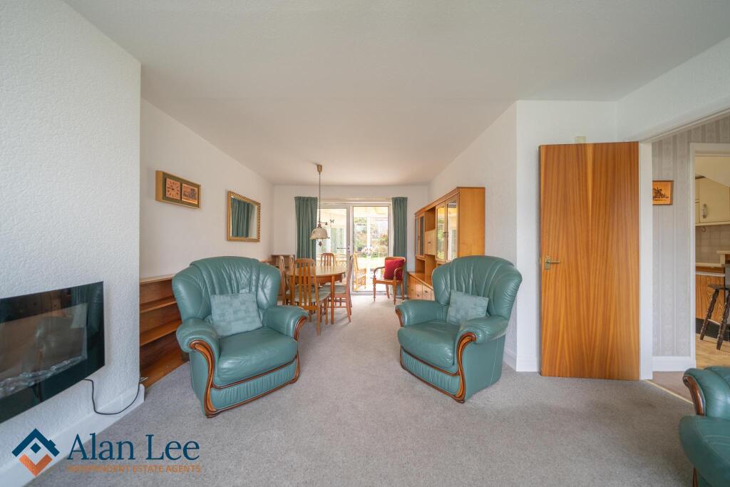 House in Macclesfield, Hurdsfield - View 4