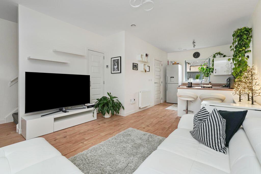 2 Linden Avenue, Gracemount, Edinburgh, EH16 6FA photo 3