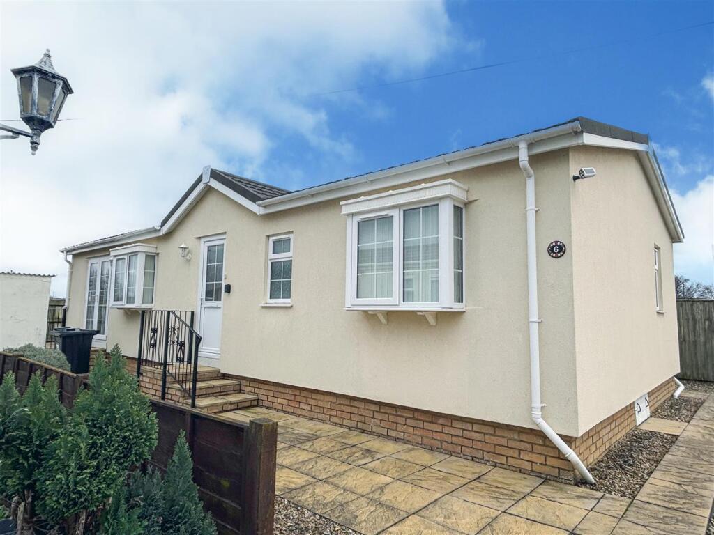 Main image of property: Paddock Park, New Bristol Road, Weston-Super-Mare